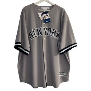 New York Yankees Majestic Men XL-XXLG Gray Button Down Gray Baseball Jersey Road